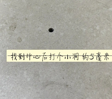 平川瓷砖空鼓维修公司专业解答在瓷砖铺贴过程中，如果砂料搅拌不均匀，将会带来以下问题